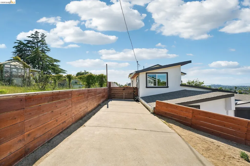 449 Gilcrest Vallejo CA 94591
