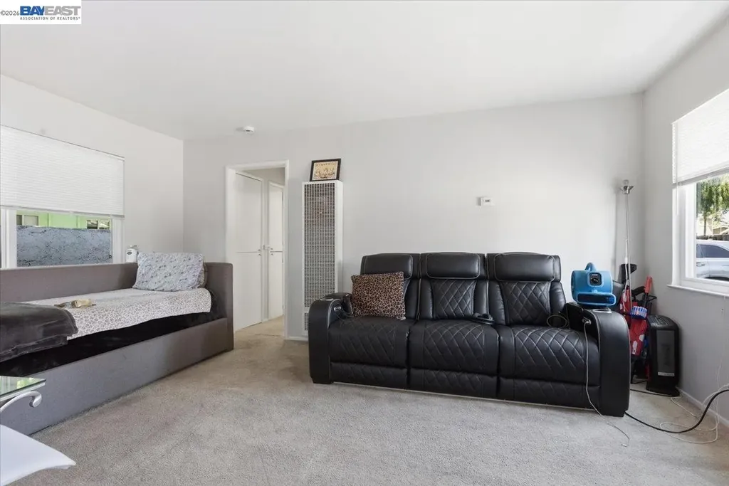 882 Tennyson Road Hayward CA 94544