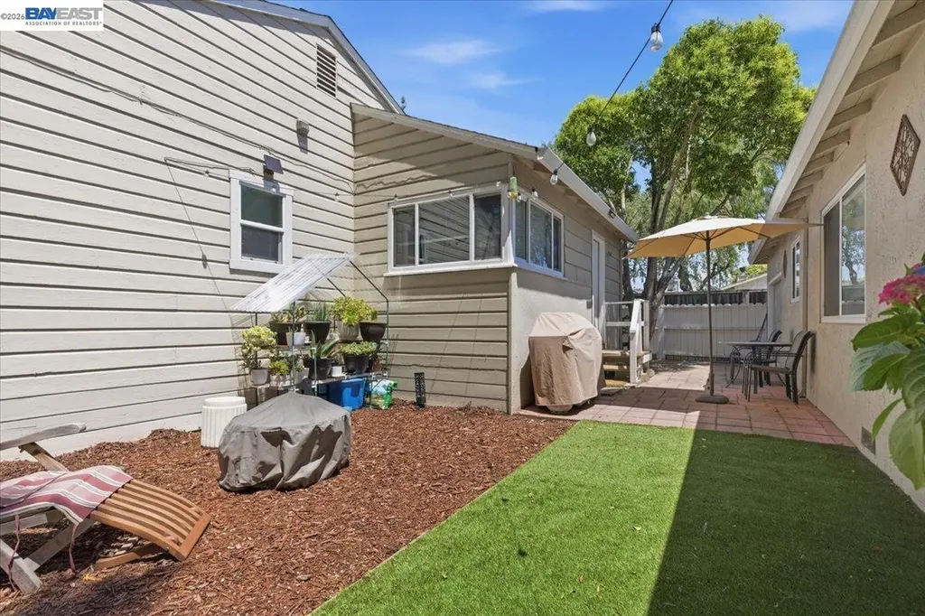 882 Tennyson Road Hayward CA 94544