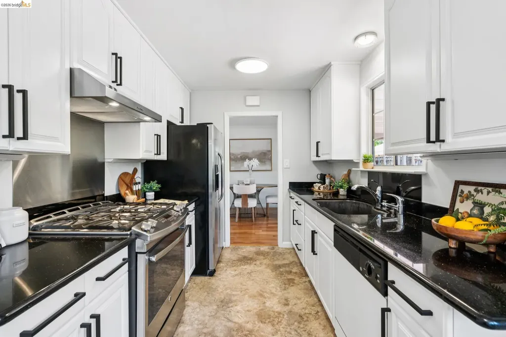 25882 Bryn Mawr Avenue Hayward CA 94542