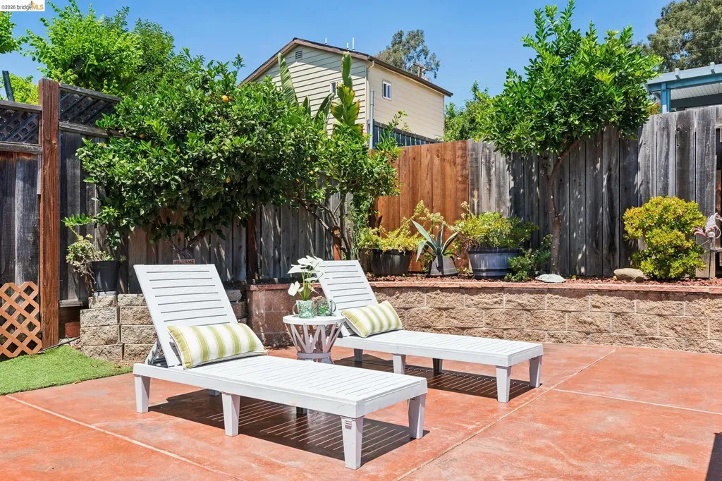 25882 Bryn Mawr Avenue Hayward CA 94542