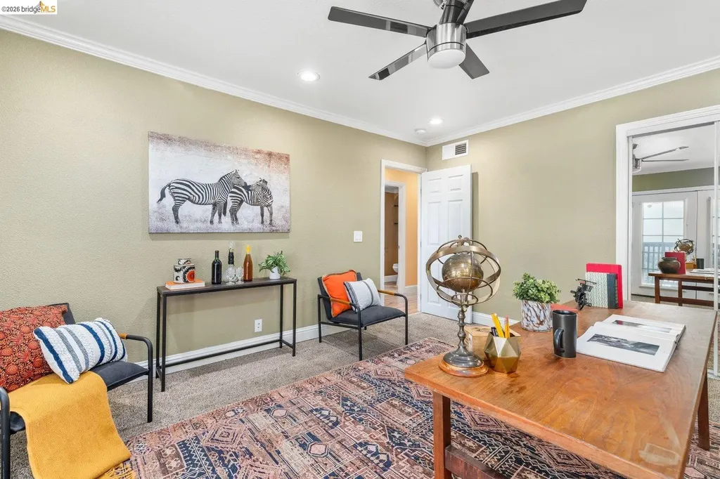 7523 Outlook Avenue Oakland CA 94605