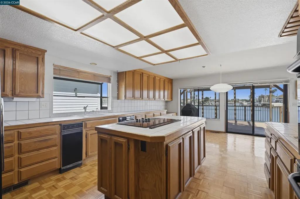 2055 Cypress Point Discovery Bay CA 94505