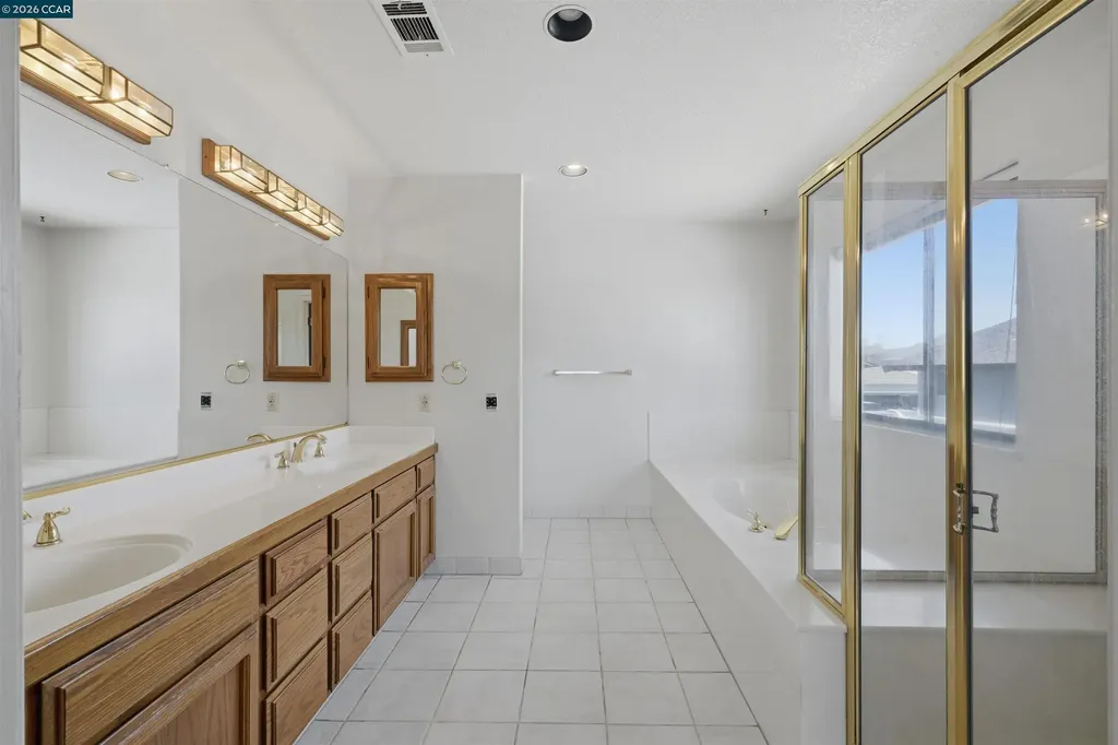 2055 Cypress Point Discovery Bay CA 94505