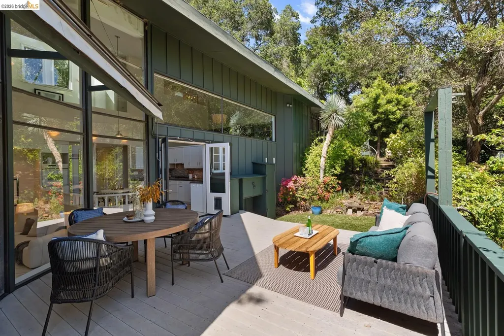 248 The Uplands Berkeley CA 94705