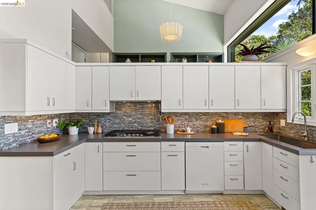 248 The Uplands Berkeley CA 94705