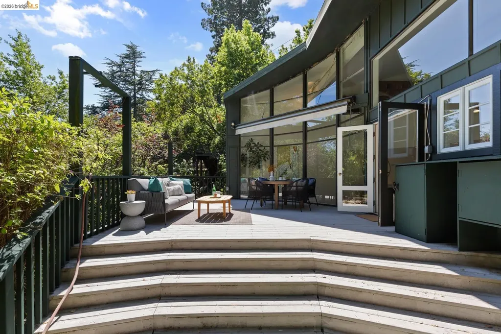 248 The Uplands Berkeley CA 94705