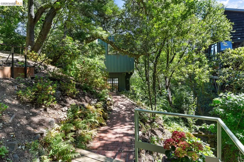 248 The Uplands Berkeley CA 94705