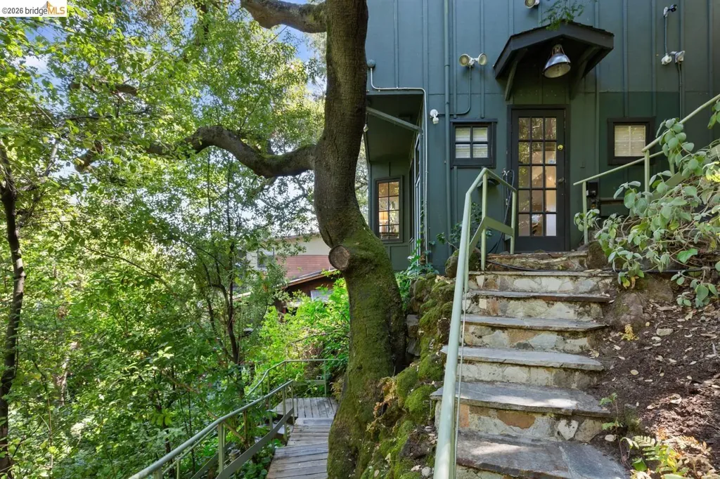 248 The Uplands Berkeley CA 94705