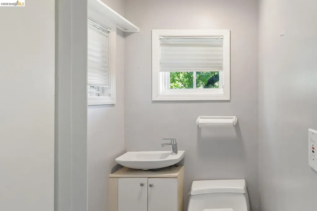 248 The Uplands Berkeley CA 94705