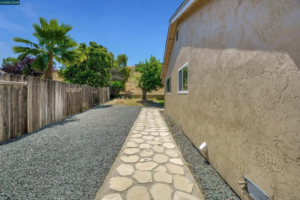 2333 Arthur Way Antioch CA 94509