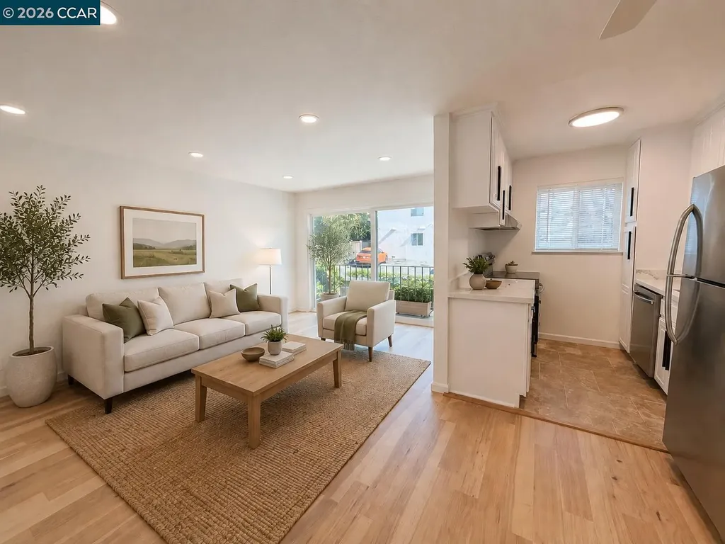 10 Moss Avenue Oakland CA 94610