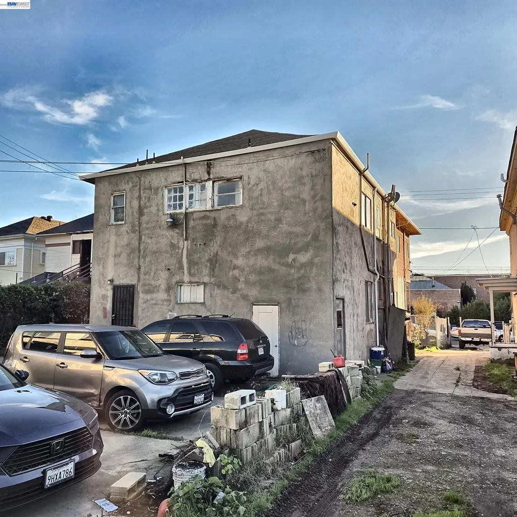 708 30th Street Oakland CA 94609