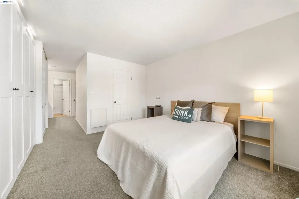 960 Shorepoint Court Alameda CA 94501