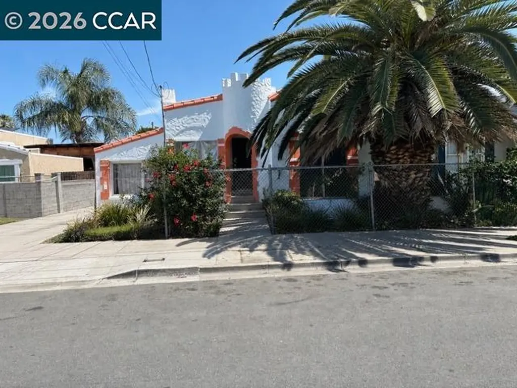 251 E 17th Street Pittsburg CA 94565