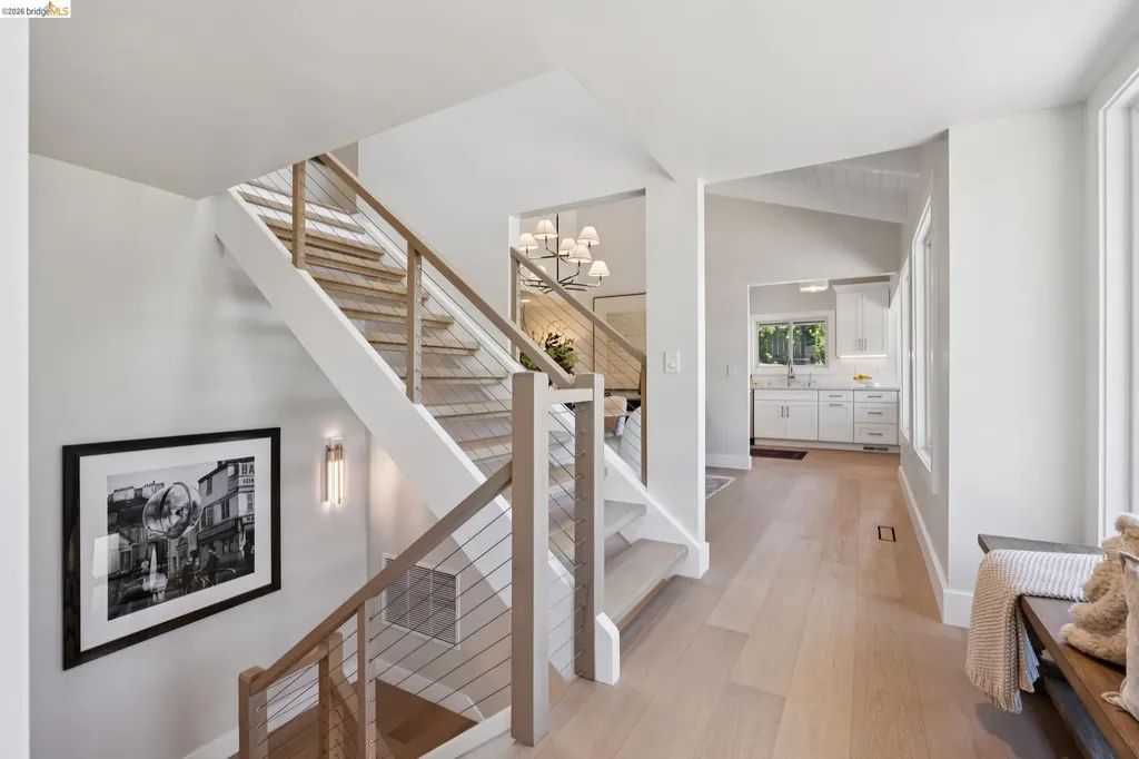 6200 Wood Drive Oakland CA 94611
