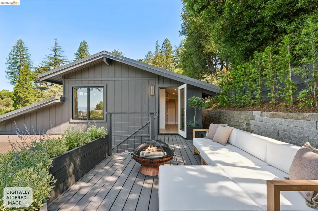 6200 Wood Drive Oakland CA 94611