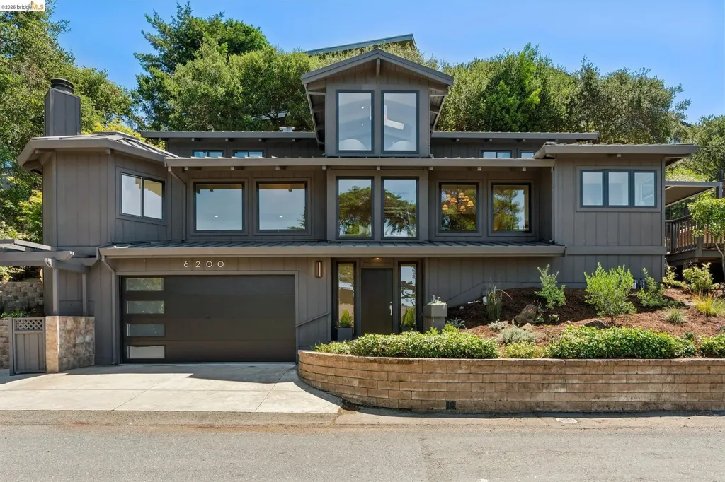 6200 Wood Drive Oakland CA 94611