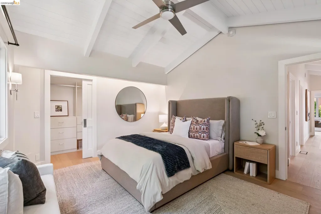 6200 Wood Drive Oakland CA 94611