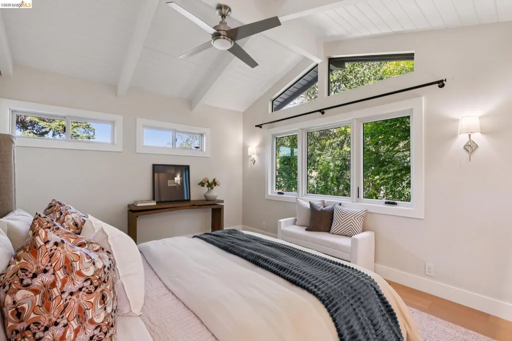 6200 Wood Drive Oakland CA 94611