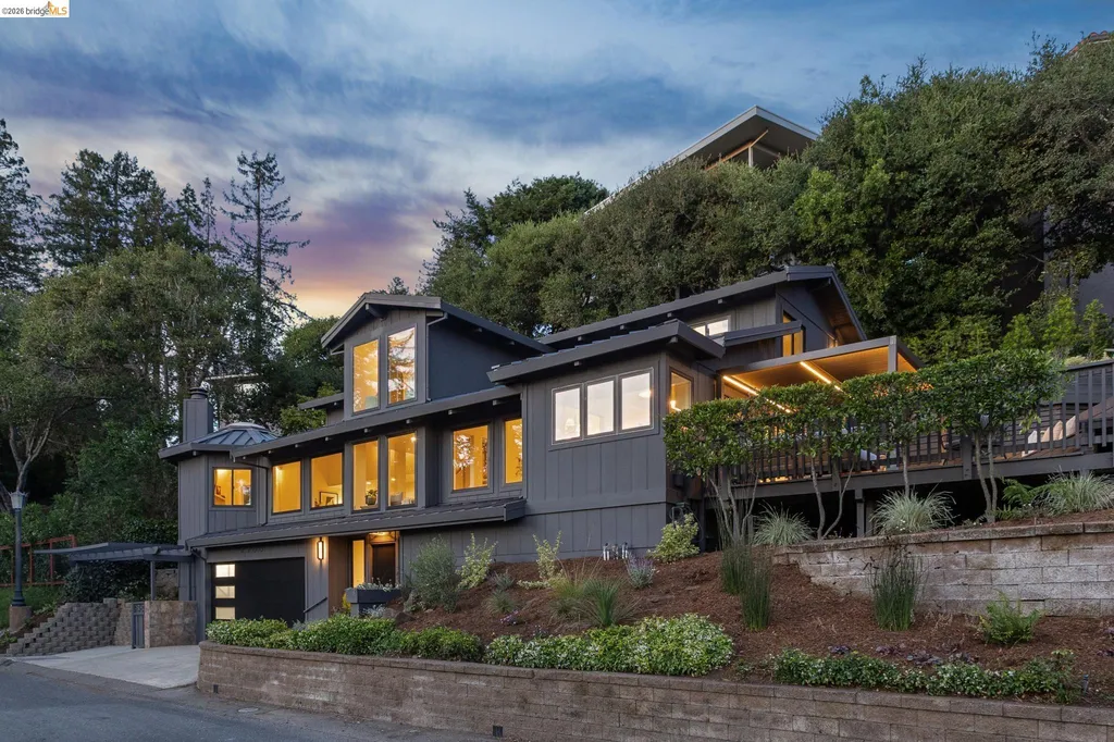6200 Wood Drive Oakland CA 94611