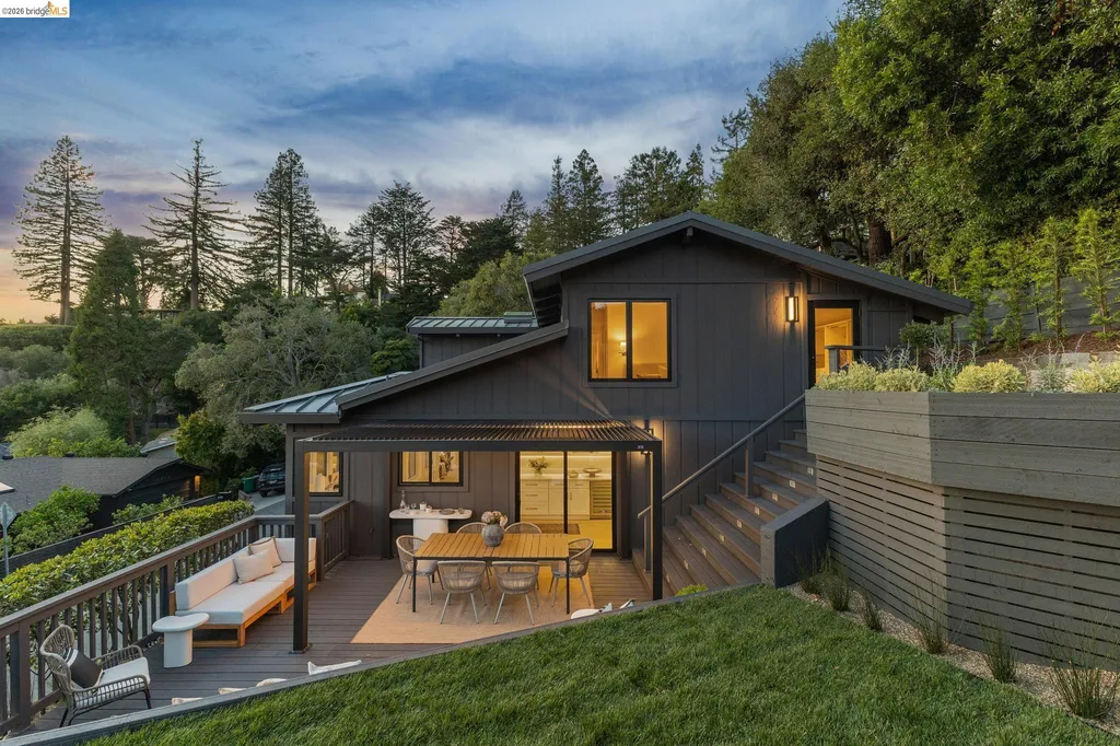 6200 Wood Drive Oakland CA 94611