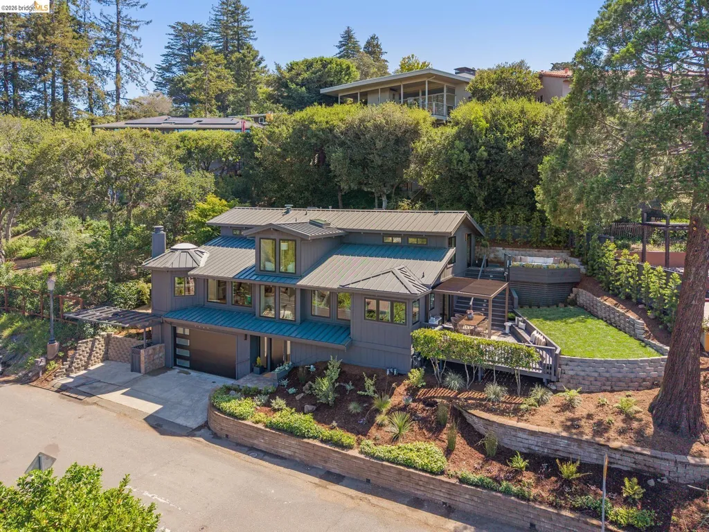 6200 Wood Drive Oakland CA 94611