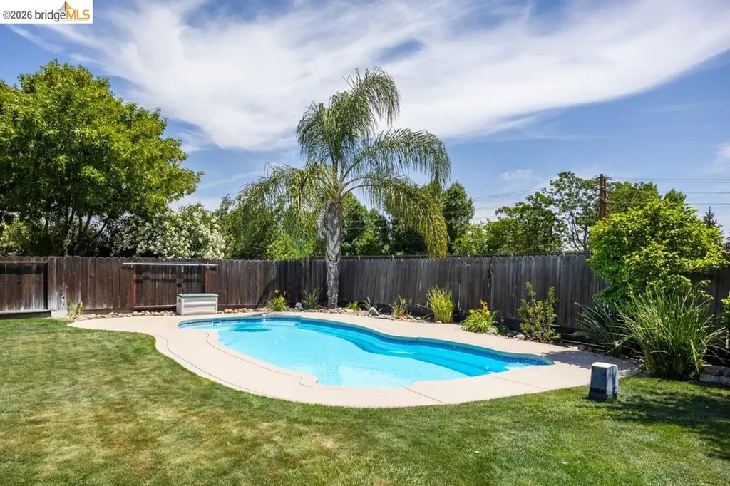 4166 Sequoia Oakley CA 94561