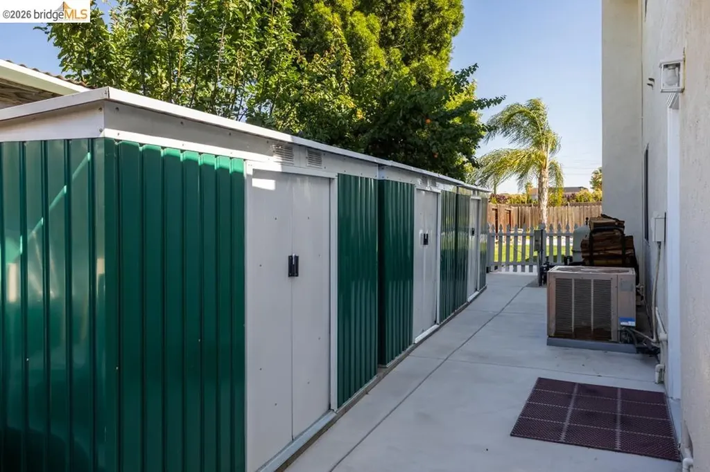 4166 Sequoia Oakley CA 94561