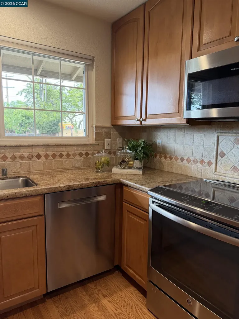 2290 La Mar Drive Concord CA 94518