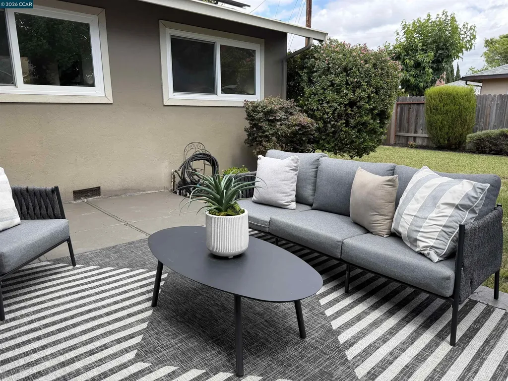2290 La Mar Drive Concord CA 94518
