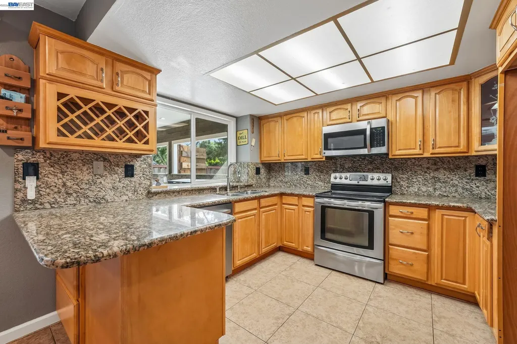 109 Crownpointe Drive Vallejo CA 94591