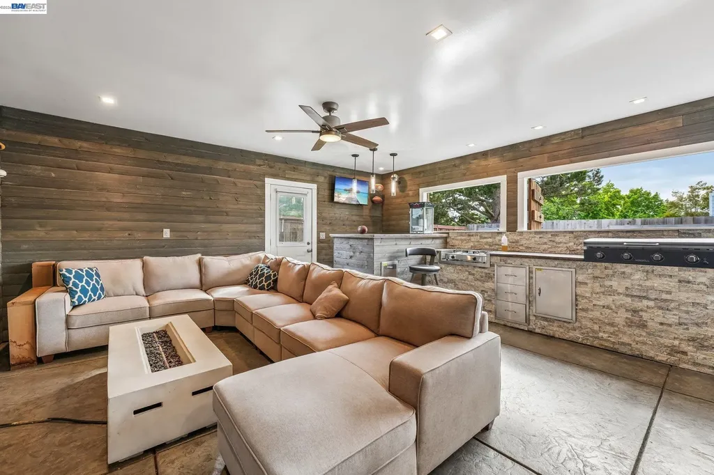 109 Crownpointe Drive Vallejo CA 94591
