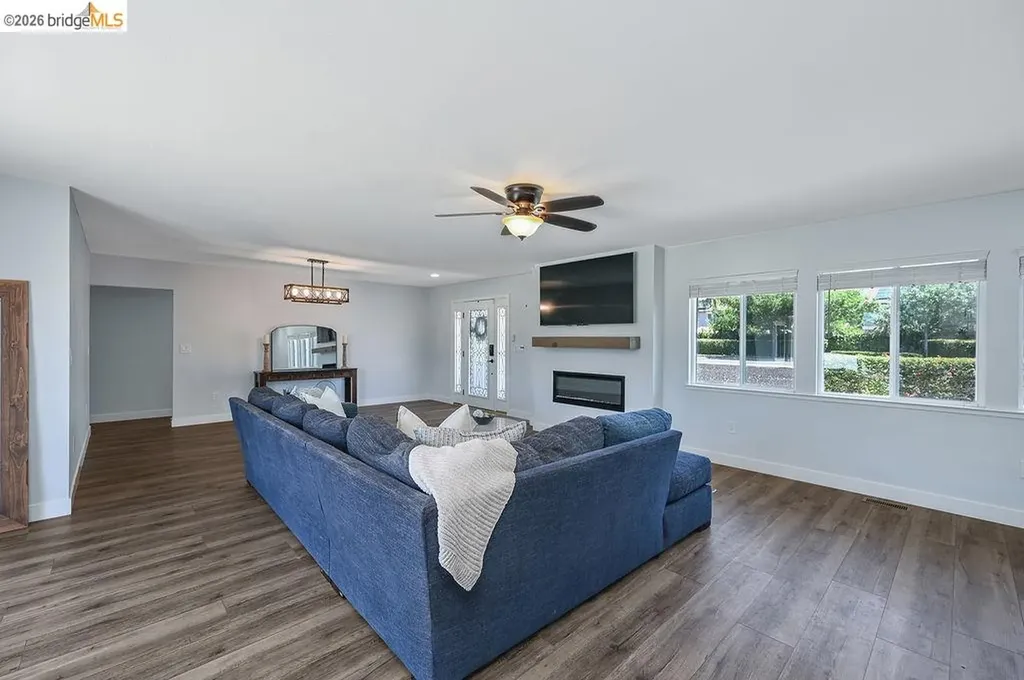 1601 Apricot Way Brentwood CA 94513
