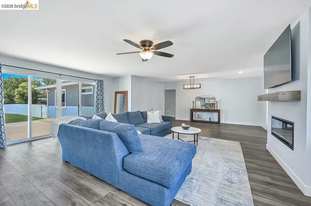 1601 Apricot Way Brentwood CA 94513