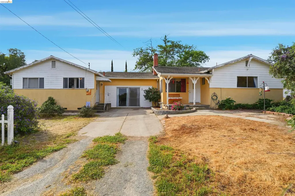 209 Honey Lane Oakley CA 94561