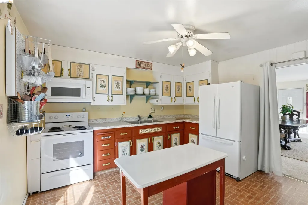209 Honey Lane Oakley CA 94561