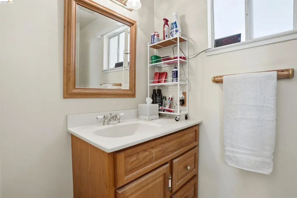 209 Honey Lane Oakley CA 94561