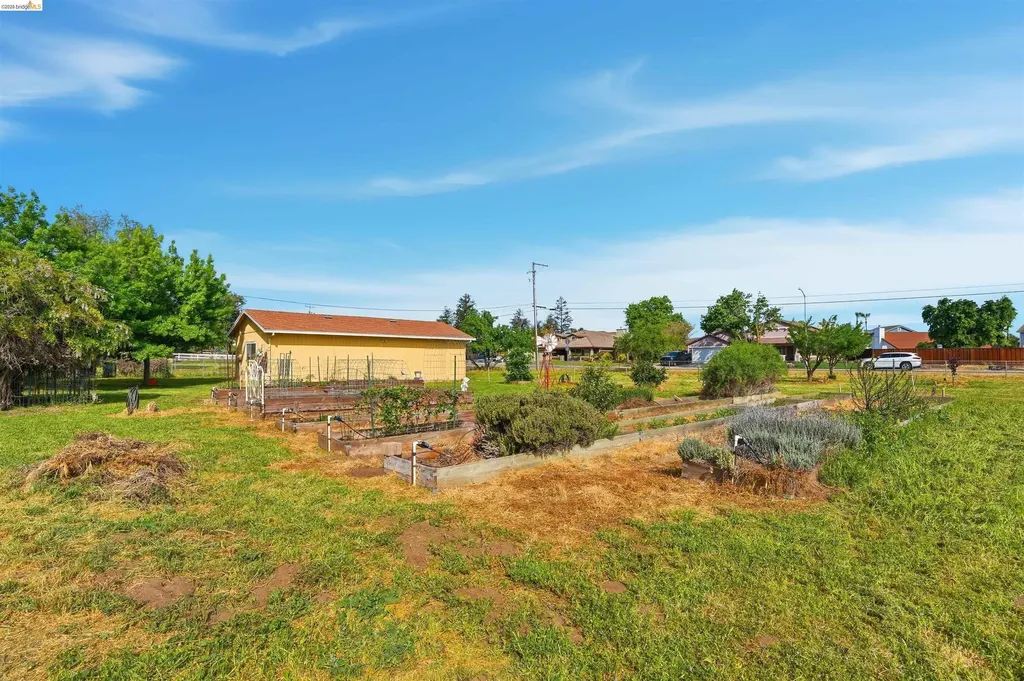 209 Honey Lane Oakley CA 94561