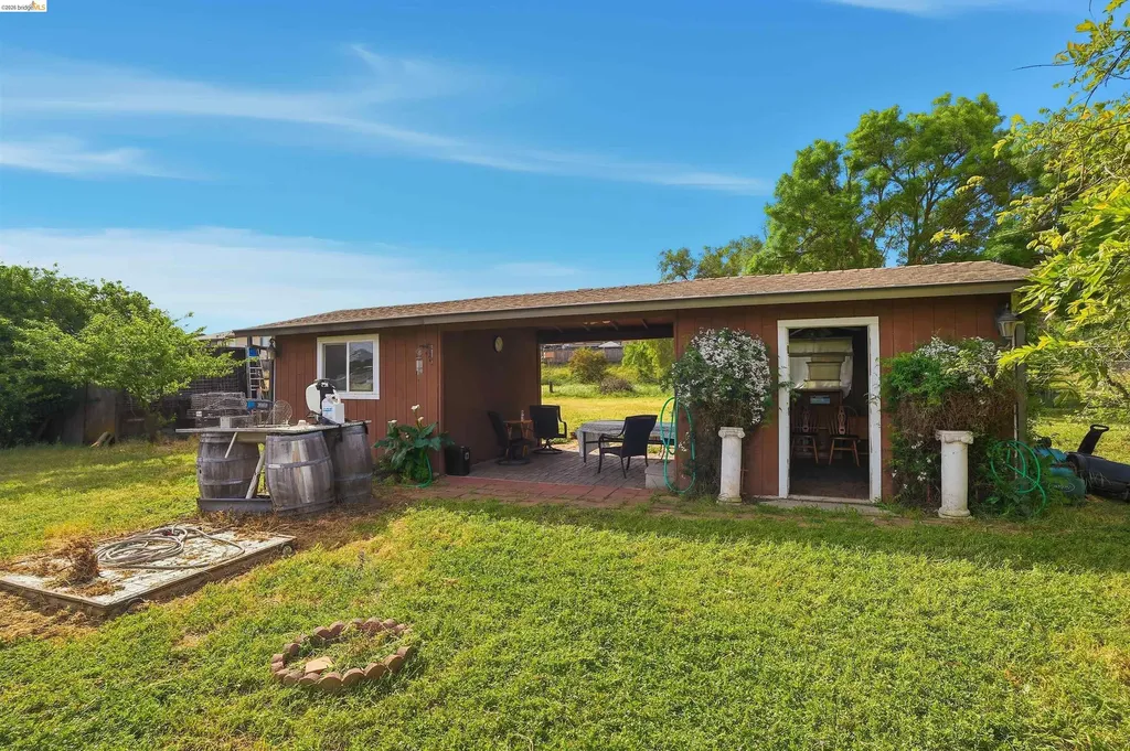 209 Honey Lane Oakley CA 94561