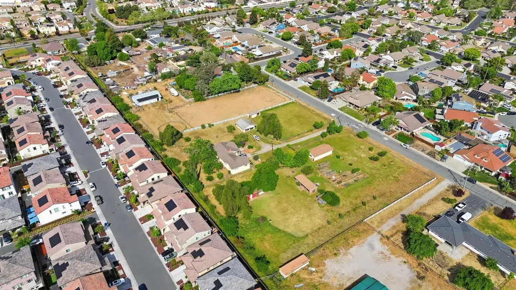 209 Honey Lane Oakley CA 94561
