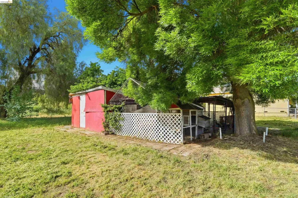 209 Honey Lane Oakley CA 94561