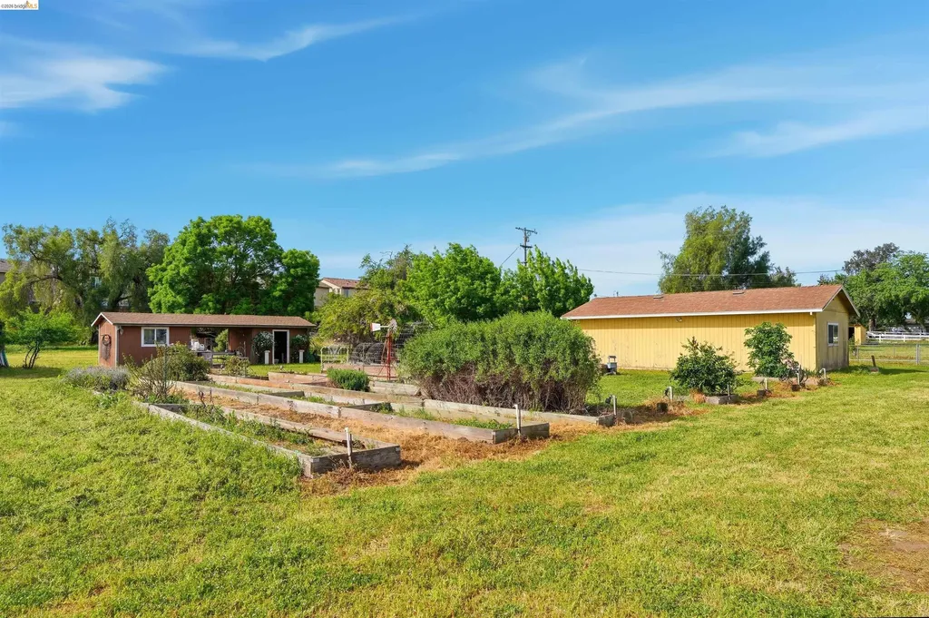 209 Honey Lane Oakley CA 94561