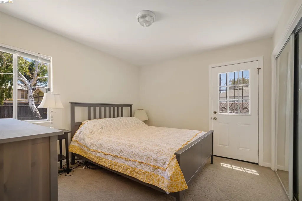 2726 Rheem Avenue Richmond CA 94804