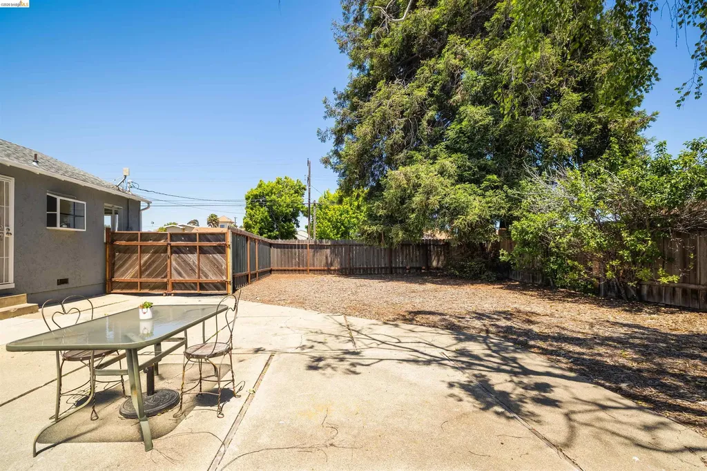 2726 Rheem Avenue Richmond CA 94804