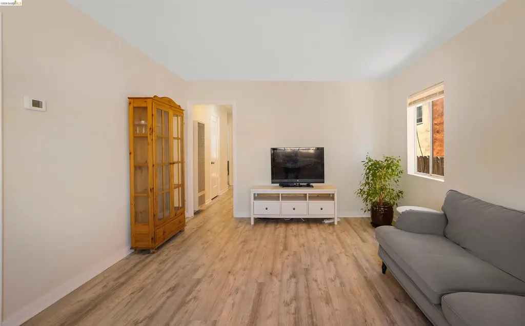 2726 Rheem Avenue Richmond CA 94804