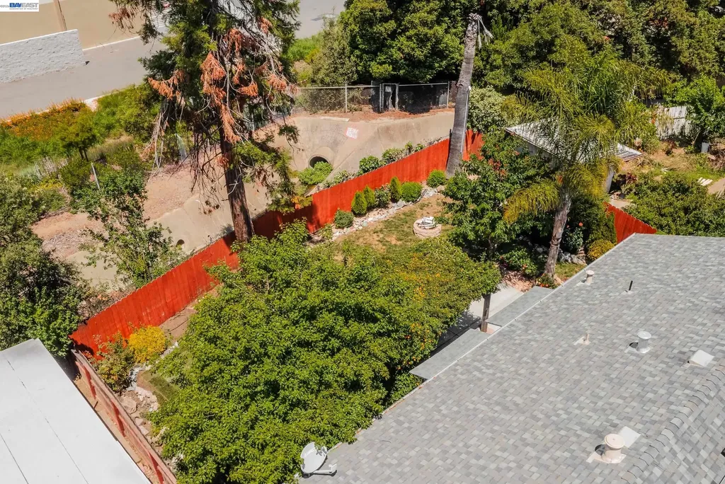 26574 Colette Street Hayward CA 94544