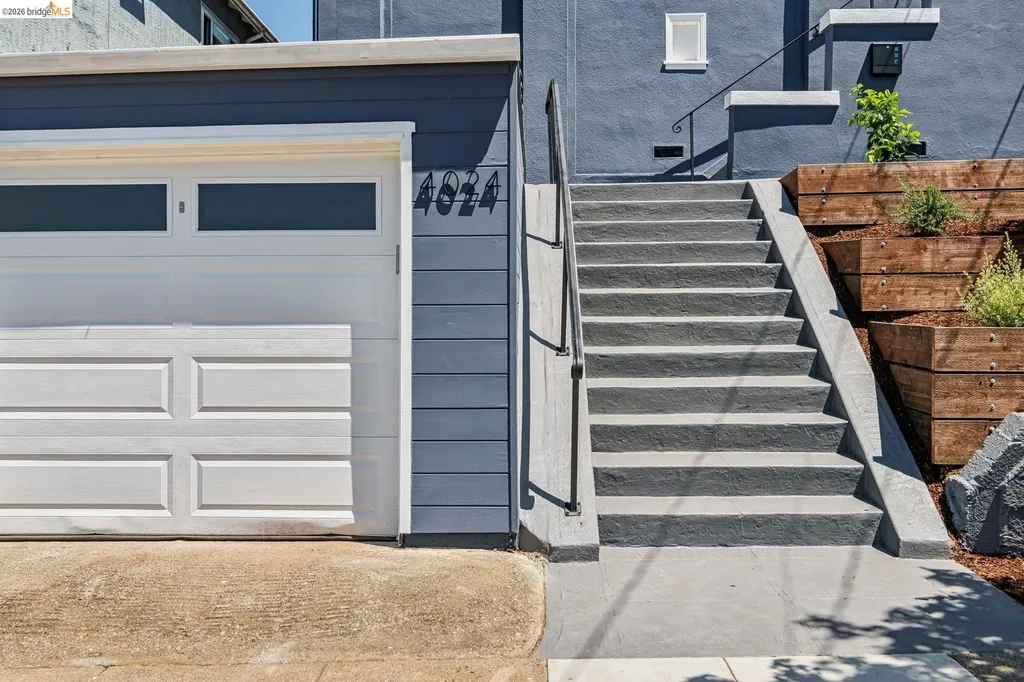 4024 Elston Avenue Oakland CA 94602