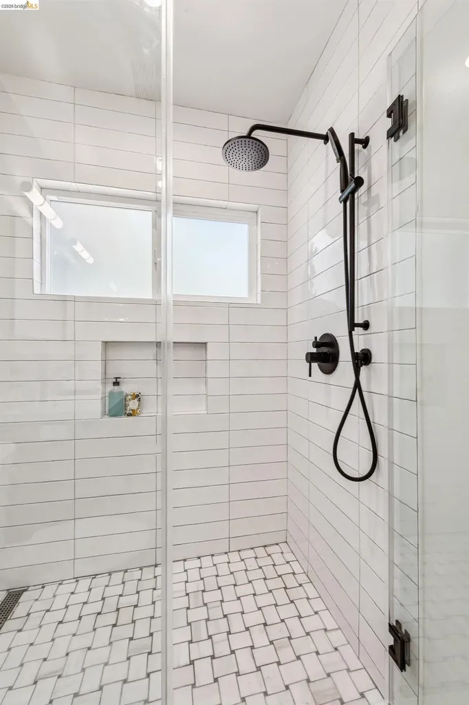 4024 Elston Avenue Oakland CA 94602