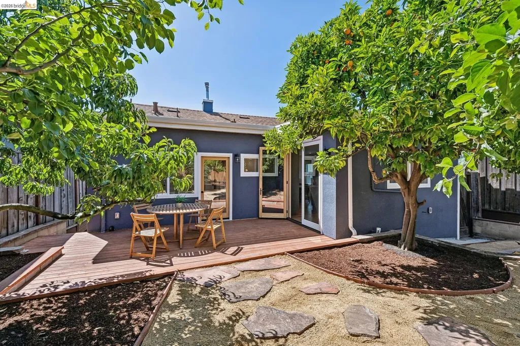 4024 Elston Avenue Oakland CA 94602